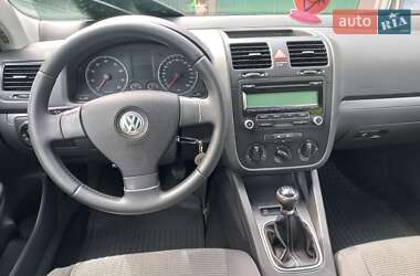Универсал Volkswagen Golf 2009 в 