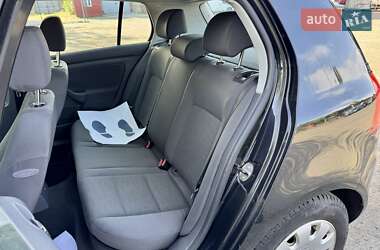 Хетчбек Volkswagen Golf 2005 в 