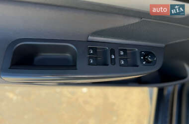 Хэтчбек Volkswagen Golf 2007 в 