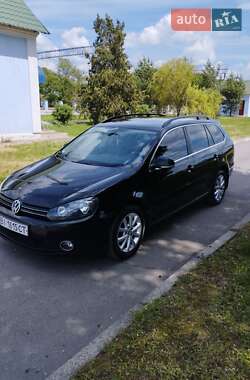 Универсал Volkswagen Golf 2010 в 