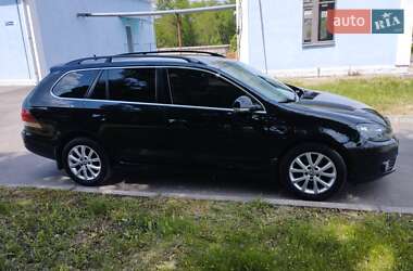 Универсал Volkswagen Golf 2010 в 