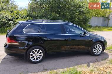 Универсал Volkswagen Golf 2010 в 