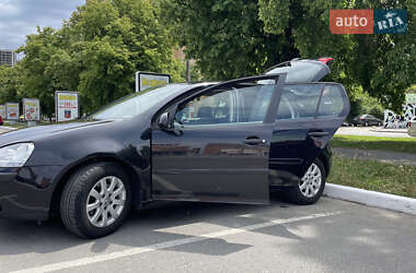 Хэтчбек Volkswagen Golf 2008 в 