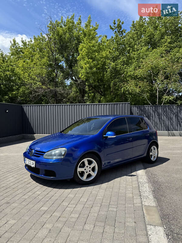 Volkswagen Golf 2004