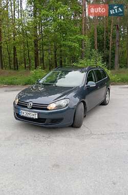 Универсал Volkswagen Golf 2010 в Полонном