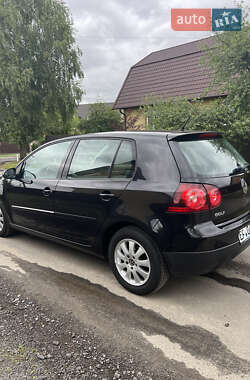 Хэтчбек Volkswagen Golf 2009 в 