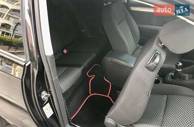 Хэтчбек Volkswagen Golf 2009 в 