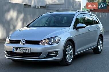 Универсал Volkswagen Golf 2015 в 