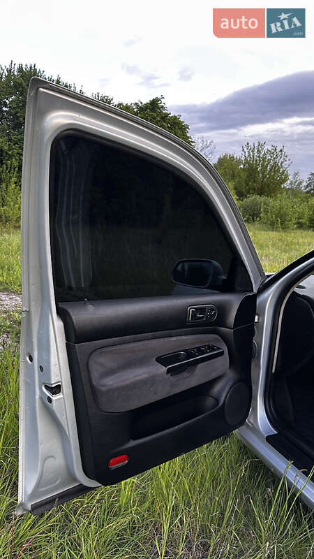 Універсал Volkswagen Golf 1999 в Калинівці