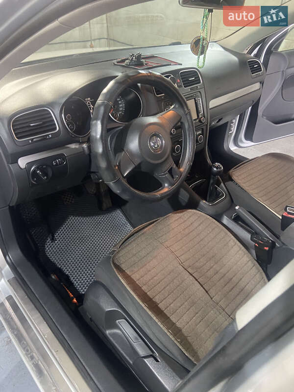 Универсал Volkswagen Golf 2010 в Мукачево