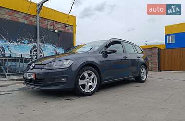 Универсал Volkswagen Golf 2015 в 
