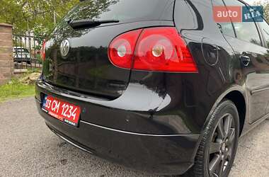 Хетчбек Volkswagen Golf 2008 в 