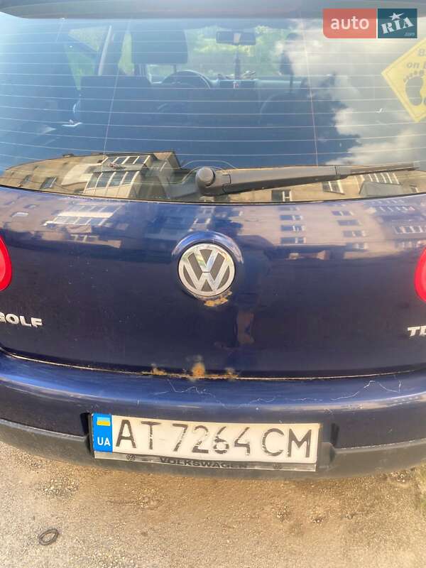 Хэтчбек Volkswagen Golf 2005 в Тернополе