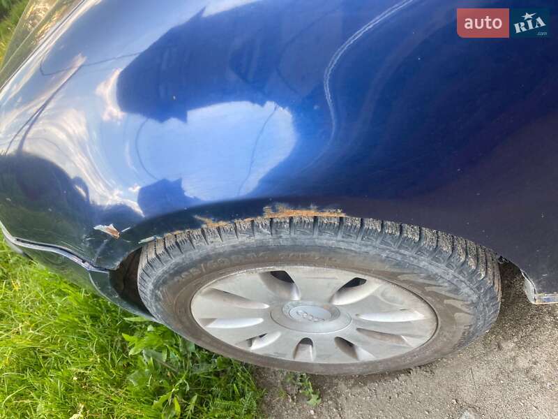 Хэтчбек Volkswagen Golf 2005 в Тернополе