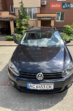 Універсал Volkswagen Golf 2012 в 
