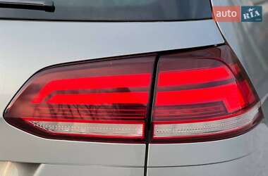 Універсал Volkswagen Golf 2019 в 