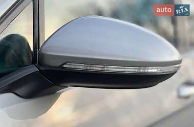 Універсал Volkswagen Golf 2019 в 