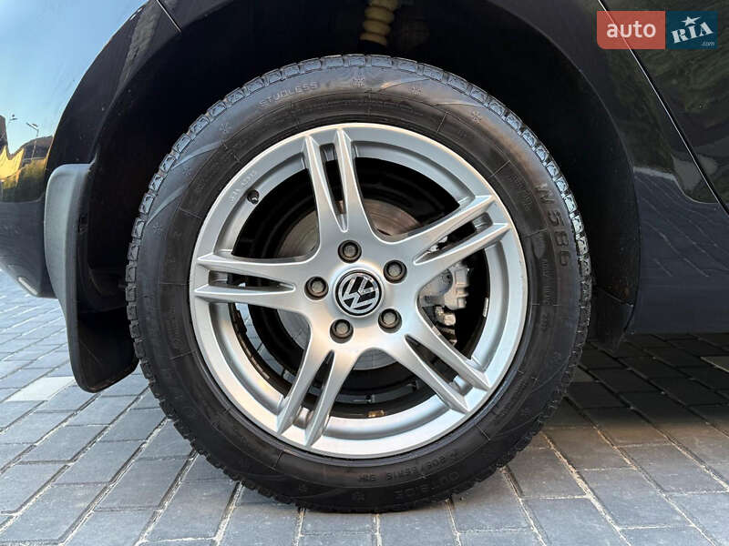 Хетчбек Volkswagen Golf 2010 в Вінниці