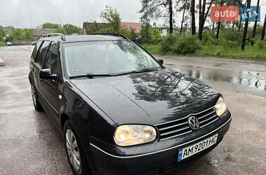 Універсал Volkswagen Golf 2003 в Житомирі