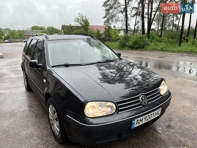 Універсал Volkswagen Golf 2003 в 