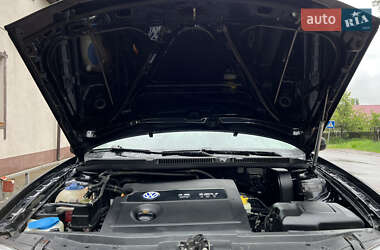 Універсал Volkswagen Golf 2003 в 
