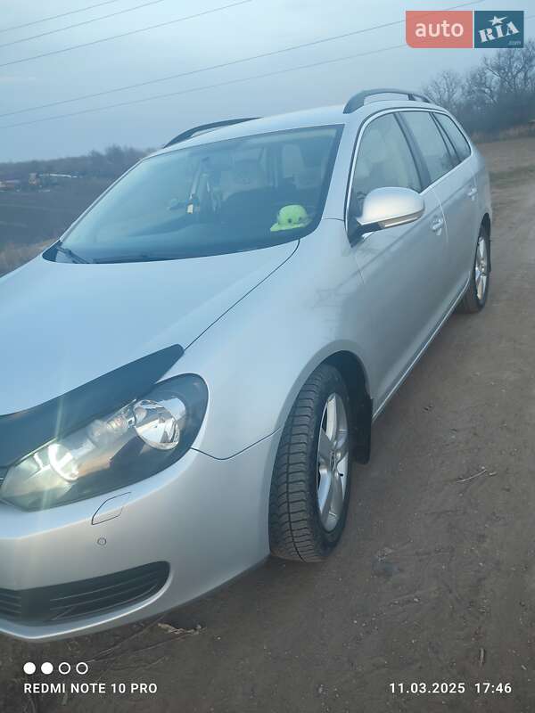 Універсал Volkswagen Golf 2010 в Новоархангельську