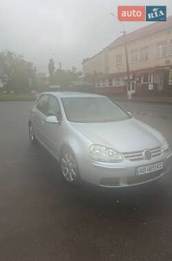 Хетчбек Volkswagen Golf 2005 в Вінниці