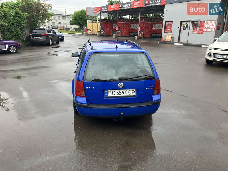 Универсал Volkswagen Golf 2000 в Киеве