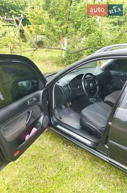 Універсал Volkswagen Golf 2000 в 