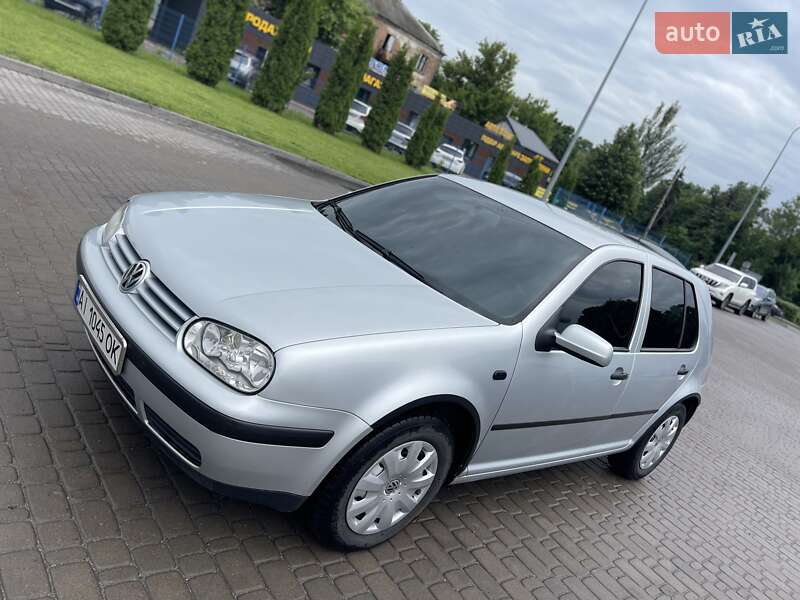 Volkswagen Golf 2002