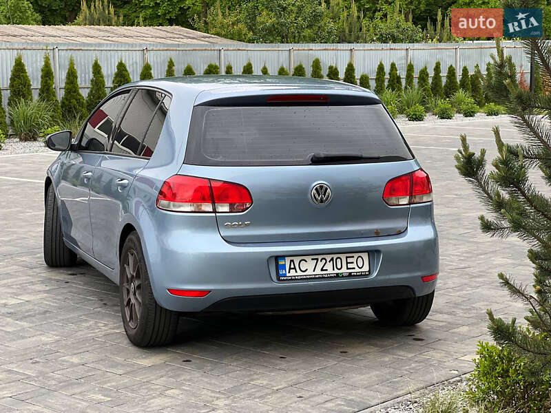 Хетчбек Volkswagen Golf 2009 в Луцьку