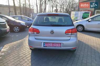 Хетчбек Volkswagen Golf 2009 в 