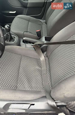 Універсал Volkswagen Golf 2012 в 