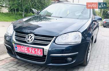 Універсал Volkswagen Golf 2009 в 