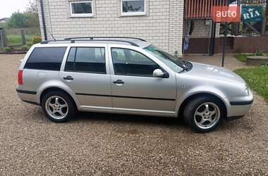 Універсал Volkswagen Golf 2001 в 