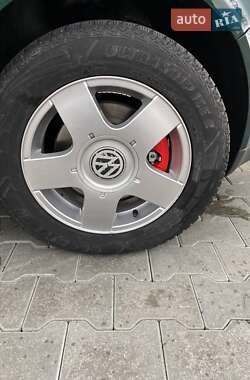 Хетчбек Volkswagen Golf 1998 в 