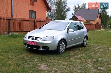 Хетчбек Volkswagen Golf 2006 в Луцьку