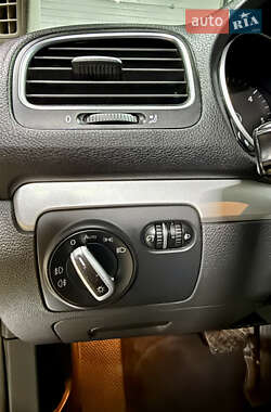 Универсал Volkswagen Golf 2011 в 