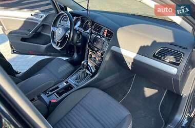 Универсал Volkswagen Golf 2014 в 