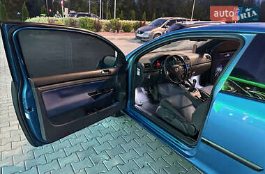Хэтчбек Volkswagen Golf 2006 в 