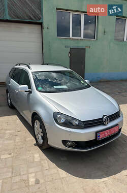 Универсал Volkswagen Golf 2012 в Сумах
