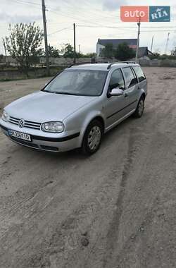 Універсал Volkswagen Golf 2001 в Березному