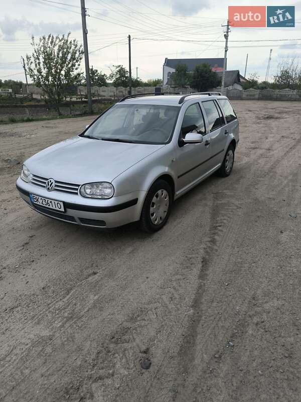 Volkswagen Golf 2001