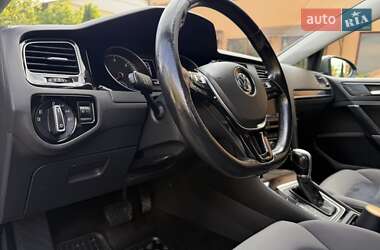 Універсал Volkswagen Golf 2015 в 