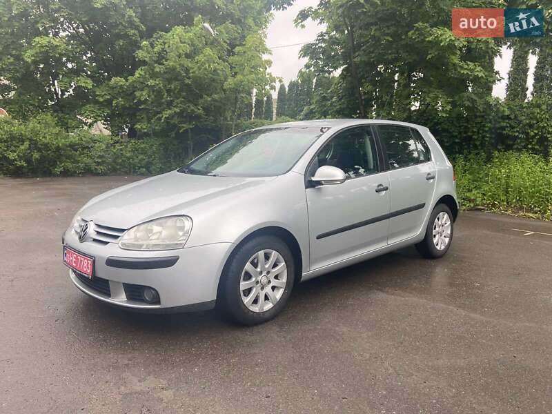 Хэтчбек Volkswagen Golf 2009 в Луцке