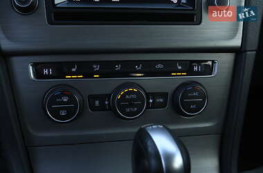 Універсал Volkswagen Golf 2014 в 