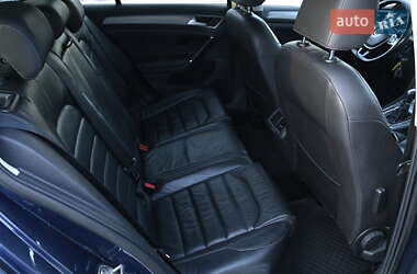 Універсал Volkswagen Golf 2014 в 
