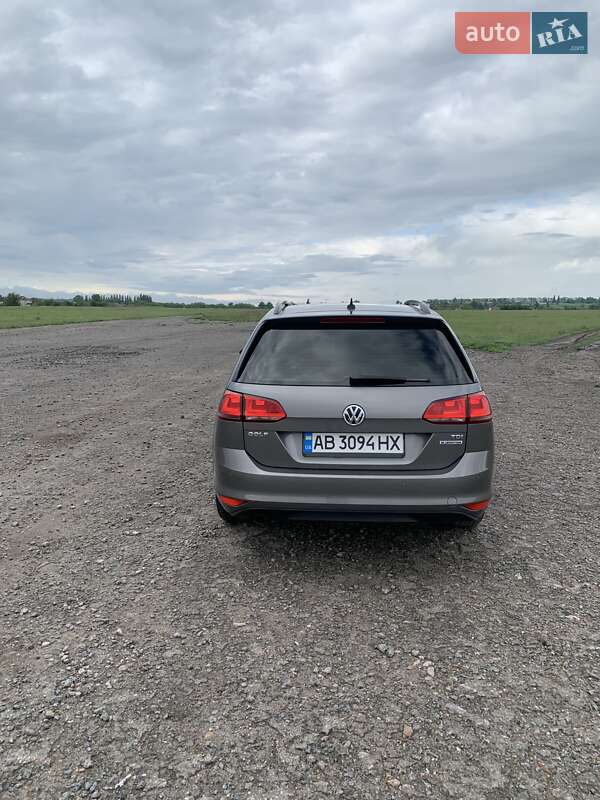 Универсал Volkswagen Golf 2015 в Погребище