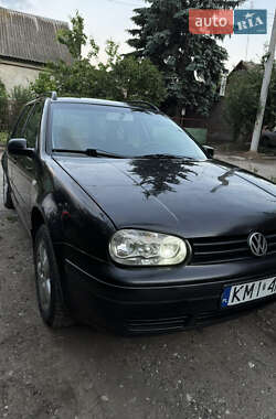 Универсал Volkswagen Golf 2000 в Запорожье