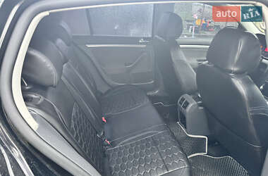 Хэтчбек Volkswagen Golf 2007 в 